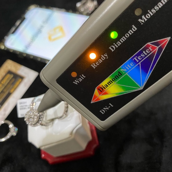 Real genuine diamond engagement wedding bridal ring set stunning best selling - Picture 4 of 8